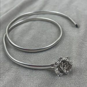 Vintage Metal Flower Belt Silver Stretch